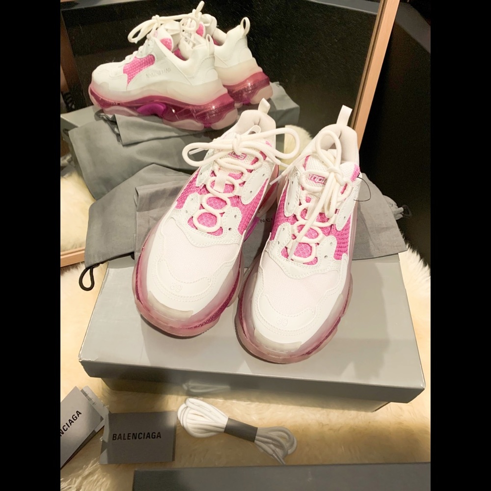 🚫SOLD🚫NIB Balenciaga Triple S Clear Sole Sneaker
